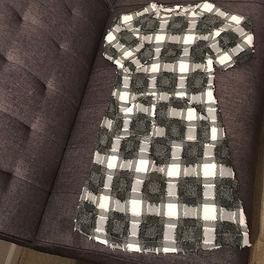 Cool checkered dress!